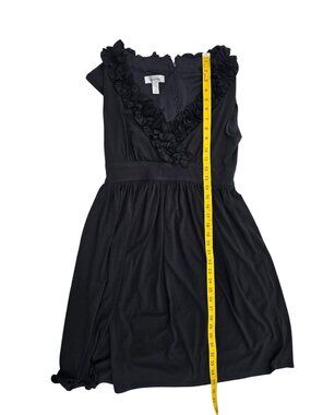Ruffled V-Neck Black Sleeveless Dress By Dressbarn Size 8 Polyester/Spandex